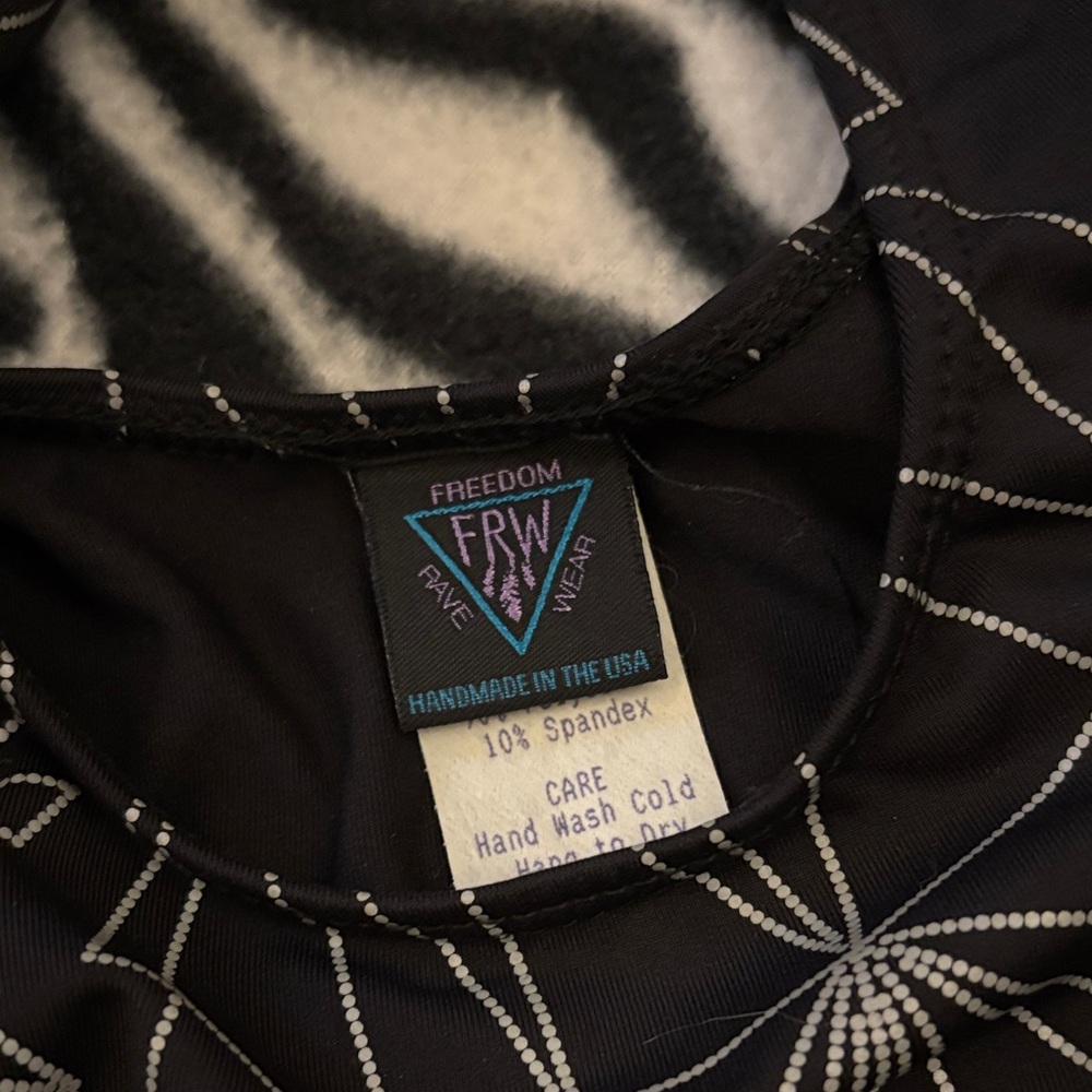 NWOT Freedom Rave Wear Reflective Set - Picture 8 of 8